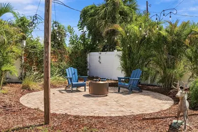 2110 Alcazar Way S, Saint Petersburg, FL 33712 - Photo 21
