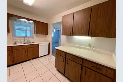 6112 E 112th Avenue, Temple Terrace, FL 33617 - Photo 7
