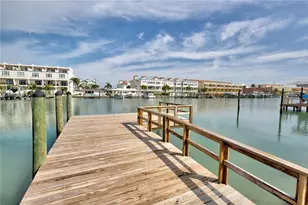136 Bayside Dr, Clearwater Beach, FL 33767 - Photo 41
