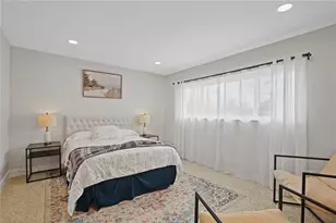 136 Bayside Dr, Clearwater Beach, FL 33767 - Photo 35