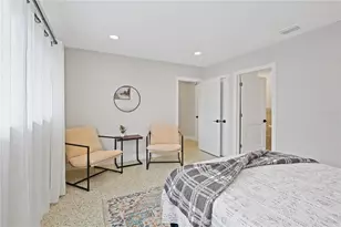 136 Bayside Dr, Clearwater Beach, FL 33767 - Photo 33