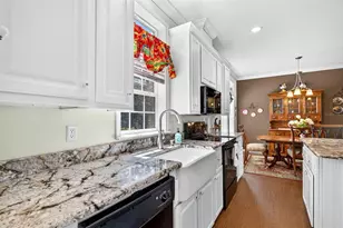 10006 Evanston Ln, Wesley Chapel, FL 33545 - Photo 11