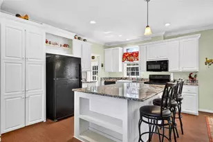 10006 Evanston Ln, Wesley Chapel, FL 33545 - Photo 7