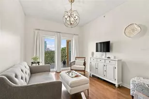 316 8th St S, Saint Petersburg, FL 33701 - Photo 9