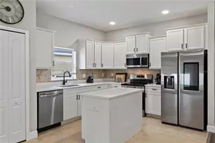 2729 Walden Woods Dr, Plant City, FL 33566 - Photo 5