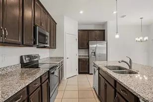 1080 Patriot Loop, Haines City, FL 33844 - Photo 5