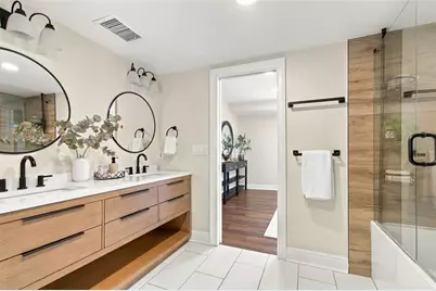 100 Monterey Boulevard NE, Saint Petersburg, FL 33704 - Photo 23