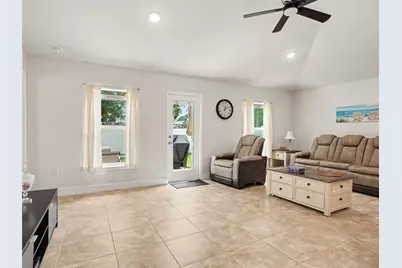 256 Krenson Bay Loop, Winter Haven, FL 33881 - Photo 9