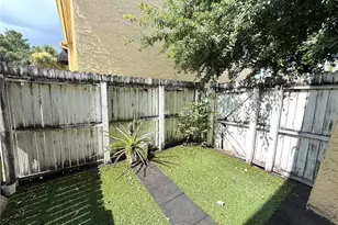 7573 Abonado Rd, Tampa, FL 33615 - Photo 11