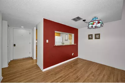 13612 S Village Drive #5307, Tampa, FL 33618 - Photo 3