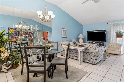 12602 Castle Hill Drive, Tampa, FL 33624 - Photo 5