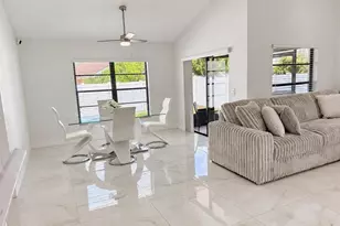 5483 Friarsway Dr, Tampa, FL 33624 - Photo 25