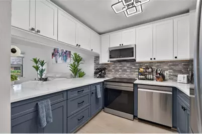 5205 Oak Charter Court, Temple Terrace, FL 33617 - Photo 17