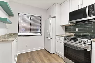 721 83rd Avenue N #202, Saint Petersburg, FL 33702 - Photo 5
