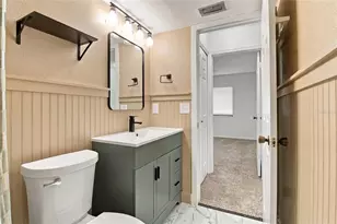 721 83rd Ave N, Saint Petersburg, FL 33702 - Photo 9