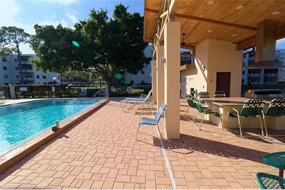 6080 80th Street N #102, Saint Petersburg, FL 33709 - Photo 49