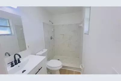 8675 Lantana Drive, Seminole, FL 33777 - Photo 13