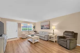 2960 59th Street S, Gulfport, FL 33707 - Photo 5