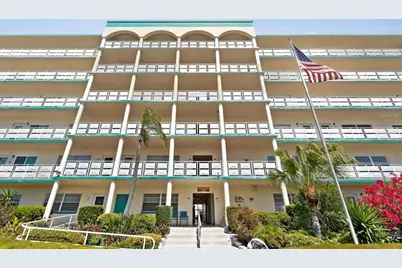 2960 59th Street S #105, Gulfport, FL 33707 - Photo 3