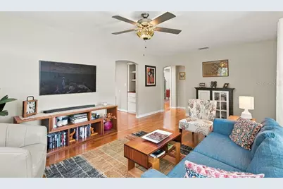 125 22nd Avenue NE, Saint Petersburg, FL 33704 - Photo 5