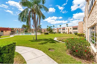 101 Dogwood Circle, Seminole, FL 33777 - Photo 13