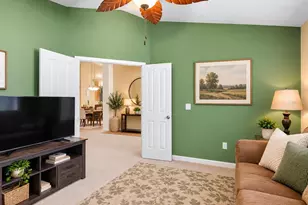 7113 Cromwell Park Ln, Apollo Beach, FL 33572 - Photo 5