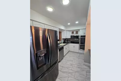 7710 W Hanna Avenue, Tampa, FL 33615 - Photo 5