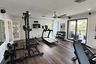 4213 Deepwater Ln, Tampa, FL 33615 - Photo 41