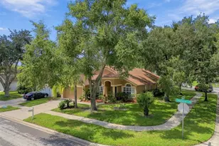 19014 Silverbrook Dr, Tampa, FL 33647 - Photo 3