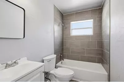 8143 Overlook Place NE, Saint Petersburg, FL 33702 - Photo 9