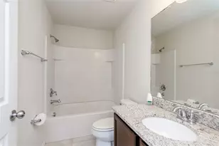 4714 White Sanderling Ct, Tampa, FL 33619 - Photo 13