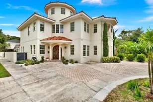 2721 N Royal Ct, Tampa, FL 33602 - Photo 1