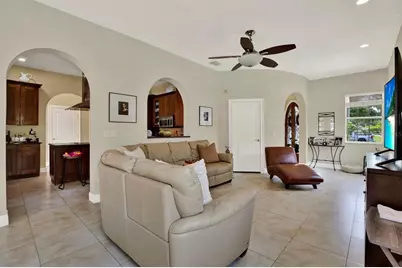 2721 N Royal Court, Tampa, FL 33602 - Photo 19