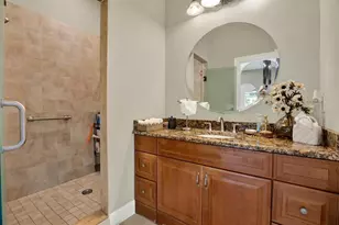 2721 N Royal Ct, Tampa, FL 33602 - Photo 23