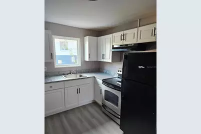 721 12th Street S, Saint Petersburg, FL 33705 - Photo 7