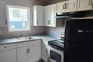 721 12th St S, Saint Petersburg, FL 33705 - Photo 7