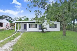 810 Patbur Ave, Tampa, FL 33612 - Photo 1