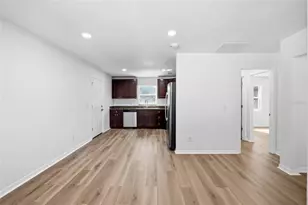 1102 E Sitka St, Tampa, FL 33604 - Photo 5
