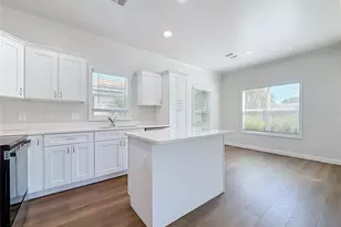 719 19th St S, Saint Petersburg, FL 33712 - Photo 9