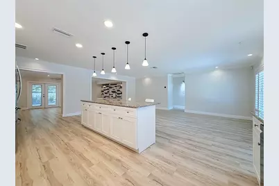 8270 30th Avenue N, Saint Petersburg, FL 33710 - Photo 23