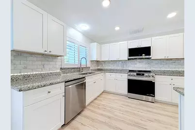 8270 30th Avenue N, Saint Petersburg, FL 33710 - Photo 25