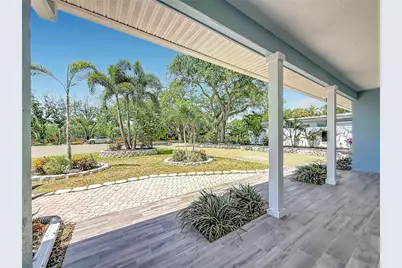 8270 30th Avenue N, Saint Petersburg, FL 33710 - Photo 11