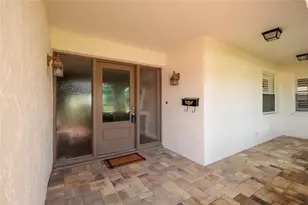 165 97th Ave NE, Saint Petersburg, FL 33702 - Photo 5