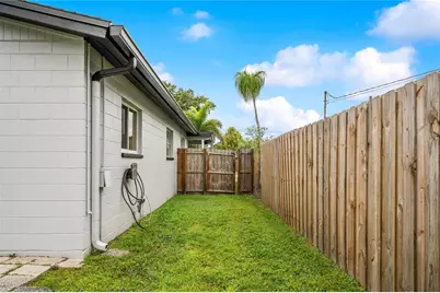 5527 Commonwealth Avenue N, Saint Petersburg, FL 33703 - Photo 27