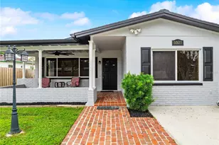 5527 Commonwealth Ave N, Saint Petersburg, FL 33703 - Photo 3