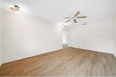 5527 Commonwealth Avenue N, Saint Petersburg, FL 33703 - Photo 23