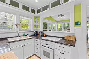 2627 52nd St S, Gulfport, FL 33707 - Photo 13
