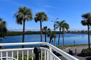 611 Destiny Dr, Ruskin, FL 33570 - Photo 9
