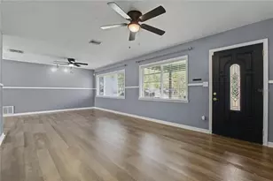 758 42nd Ave NE, Saint Petersburg, FL 33703 - Photo 7