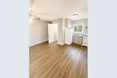 371 Broad Street #8, Brooksville, FL 34604 - Photo 3
